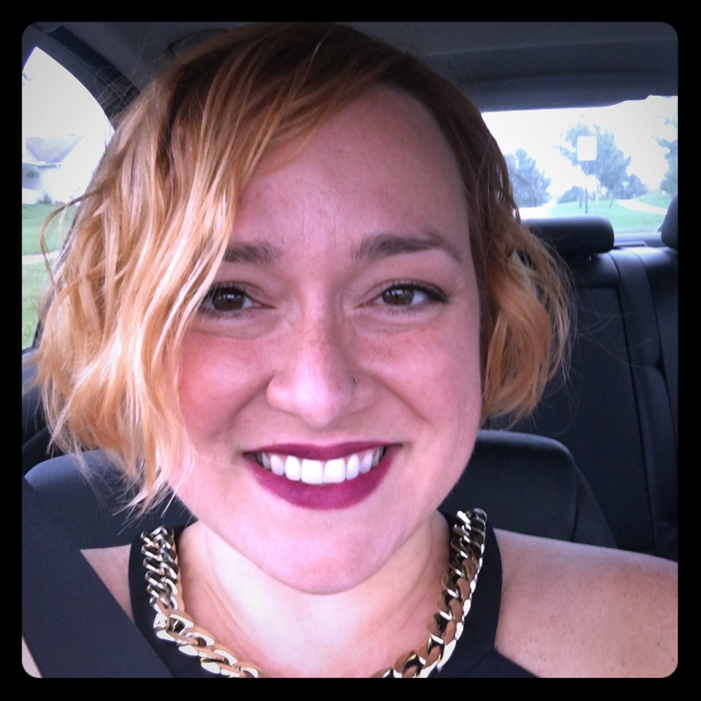 Meet your Posher, Elissa